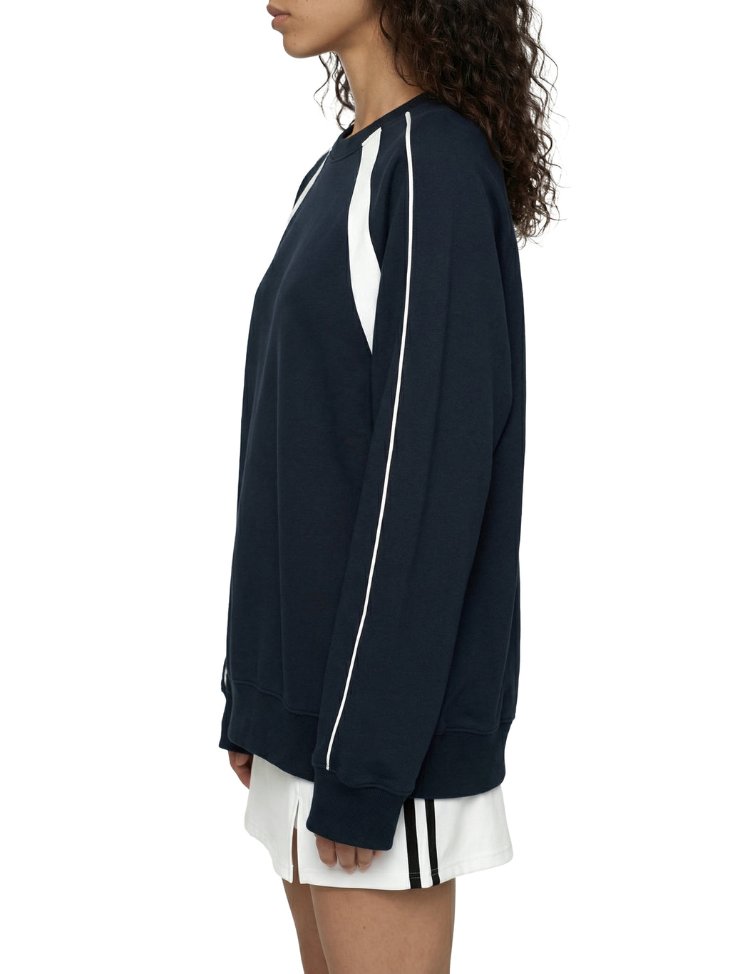 UNISEX RAGLAN CREW SWEATSHIRT – EVERYDAY COMFORT FIT (PREMIUM LAYERING ESSENTIAL)