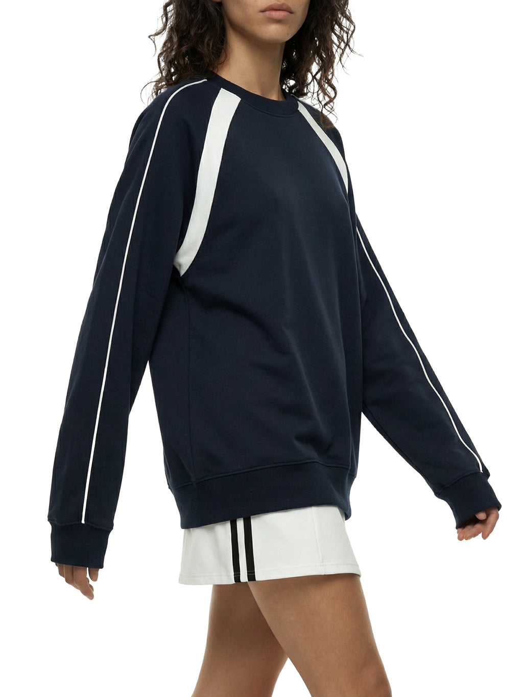 UNISEX RAGLAN CREW SWEATSHIRT – EVERYDAY COMFORT FIT (PREMIUM LAYERING ESSENTIAL)
