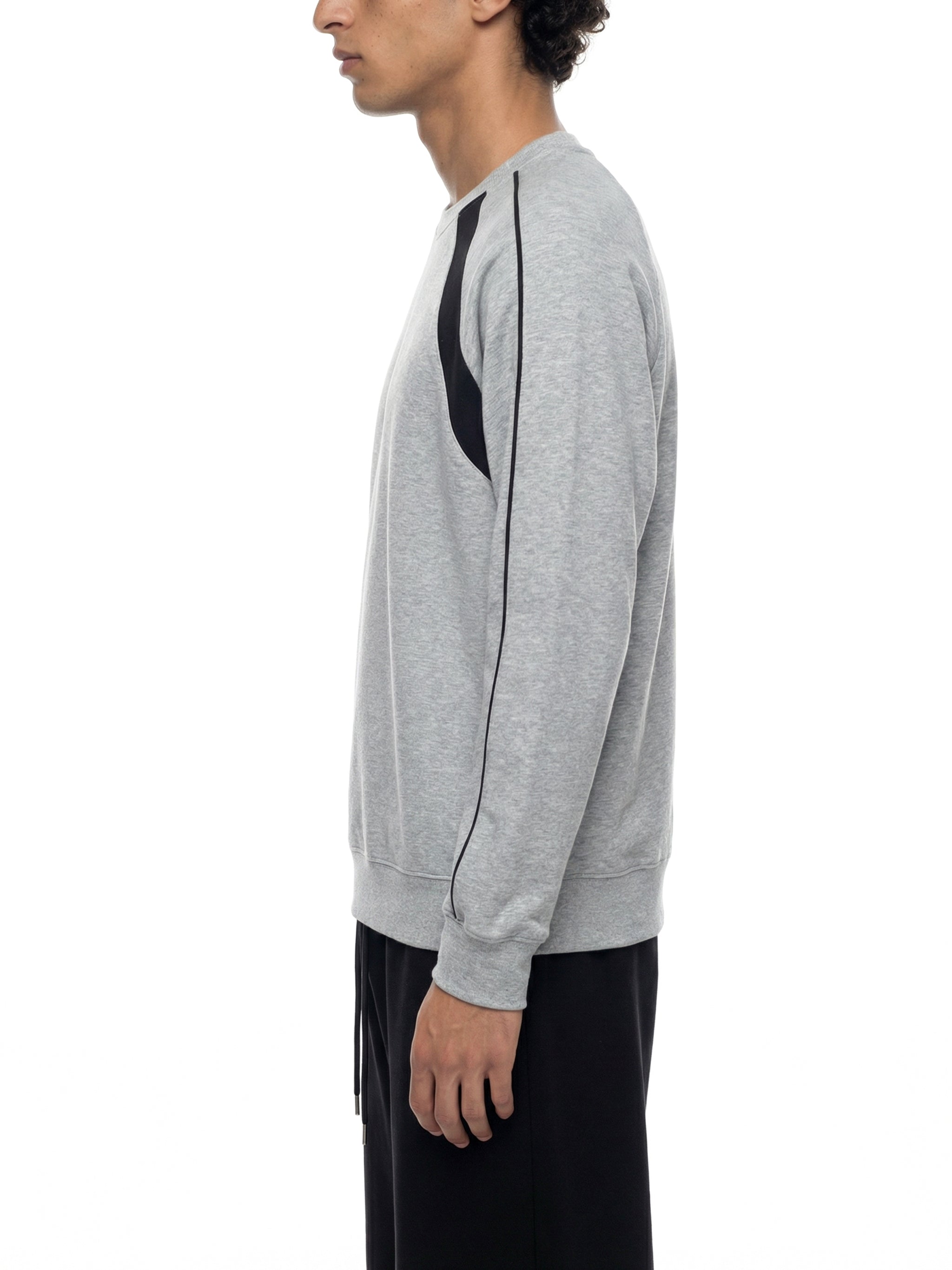 UNISEX RAGLAN CREW SWEATSHIRT – EVERYDAY COMFORT FIT (PREMIUM LAYERING ESSENTIAL)