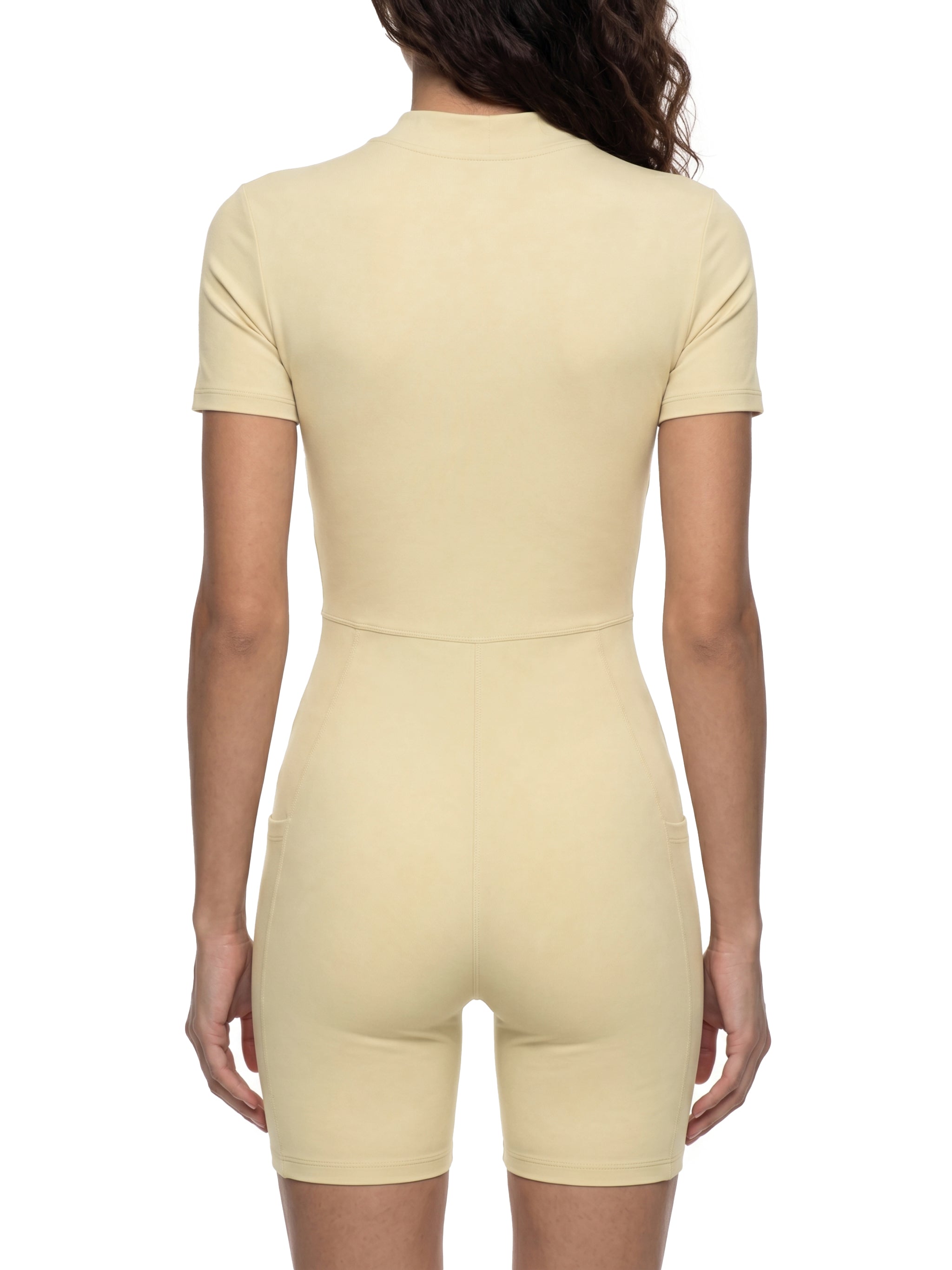 WOMEN’S PERFORMANCE ZIP CROP TOP – SCULPT FIT (ACTIVE LIFESTYLE ESSENTIAL)