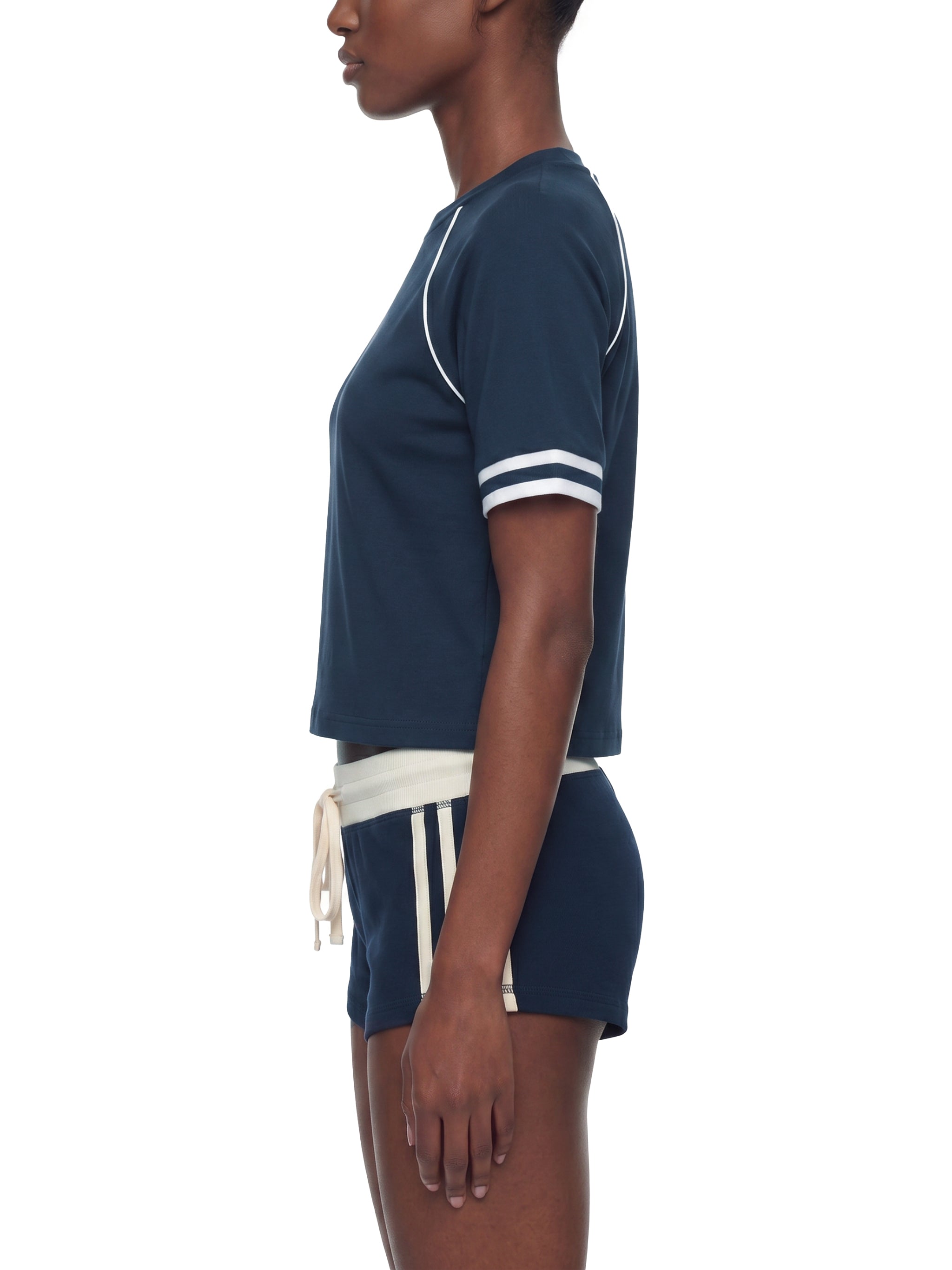 WOMEN’S RAGLAN TEE – SCULPTED EVERYDAY FIT (SPORT-INSPIRED ESSENTIAL)